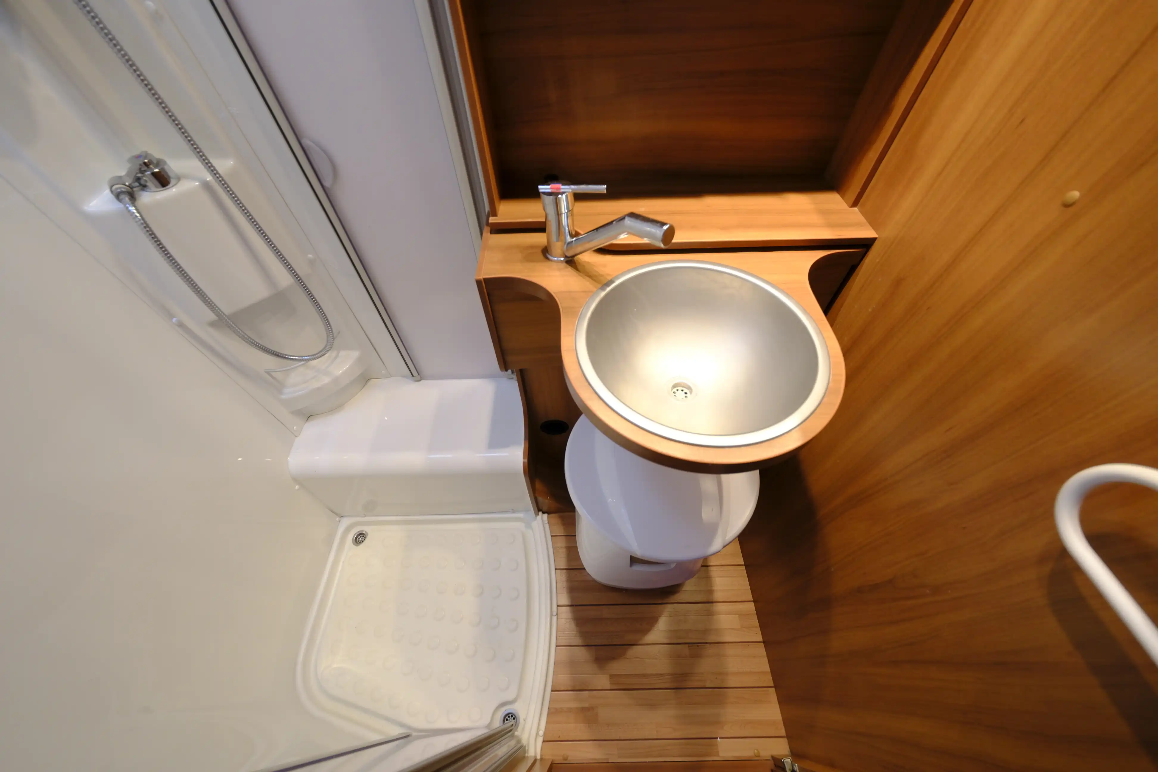 KNAUS Sky Wave 650 MG - Ansicht 14